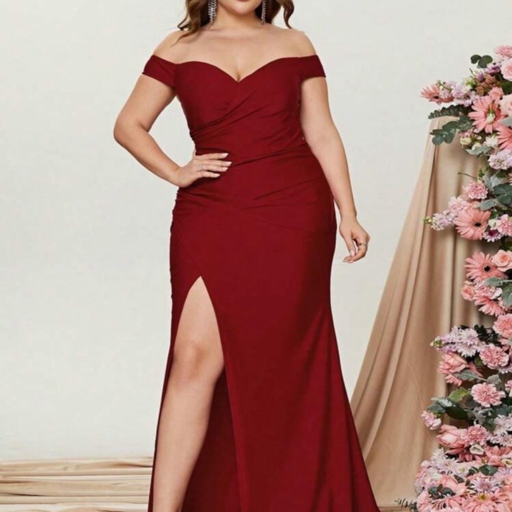 Elegant Off-Shoulder Formal Dress